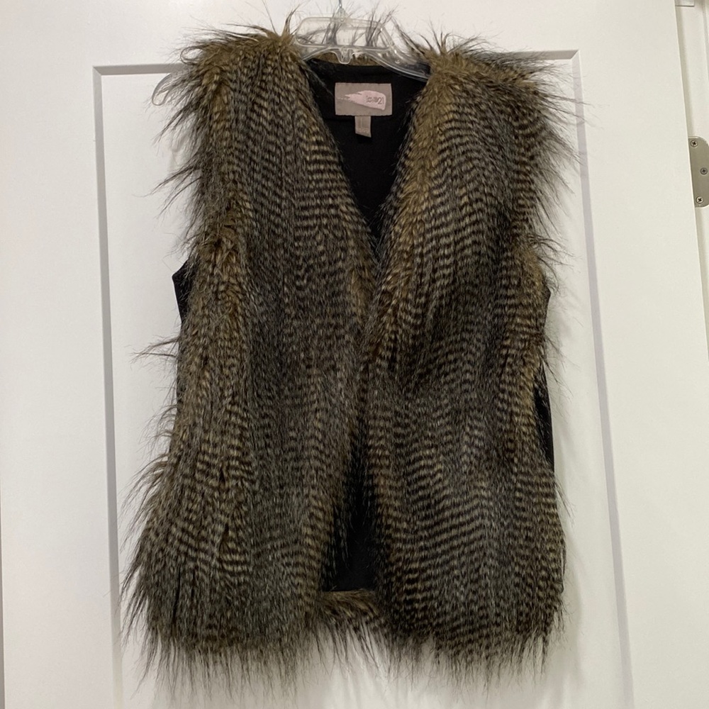 Fur vest